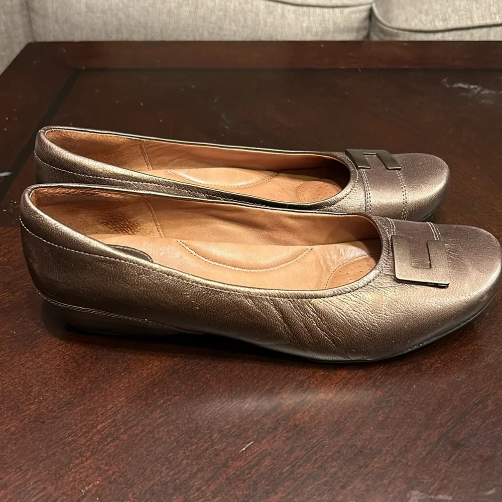 Clarks Artisan slip on shoes, Metallic Brown, size 10